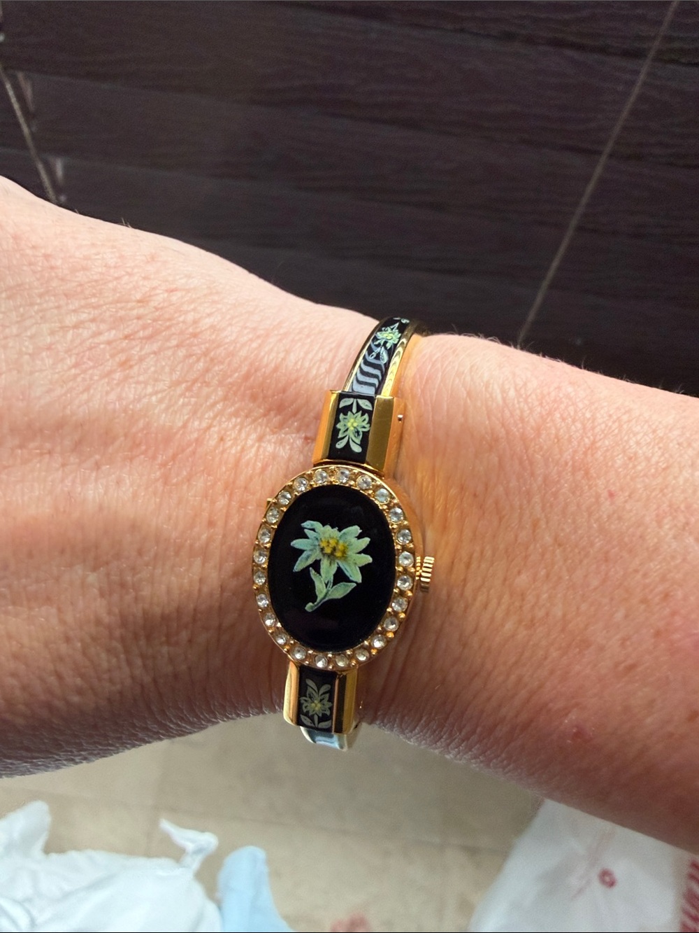 Vintage Andre Mouche Gold Tone Peekaboo Watch Black Enamel